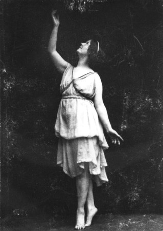 isadora duncan - encontros imaginarios - foto isadora duncan international institute